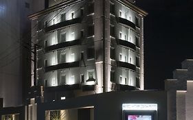 雷酒店（仅限成人） 